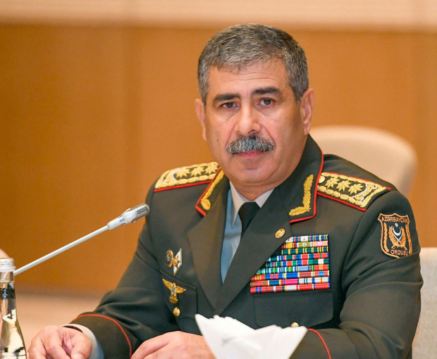 Закир Гасанов поздравил личный состав азербайджанской армии