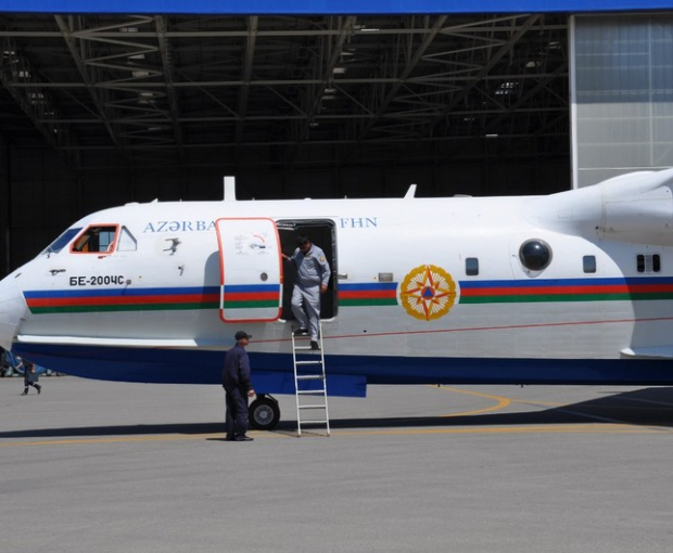Задействованный в тушении лесных пожаров в Турции самолет-амфибия вернулся в Баку - ФОТО
