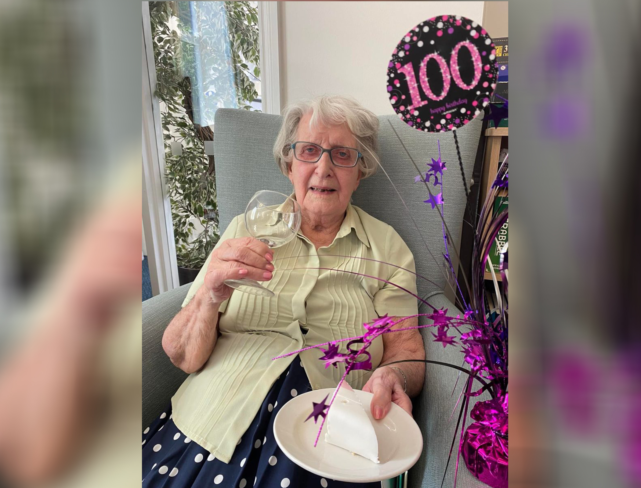 100-летняя женщина отпраздновала юбилей и поделилась секретом долголетия