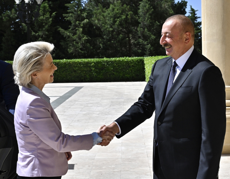 Состоялась встреча Ильхама Алиева с президентом Европейской комиссии в расширенном составе - ФОТО