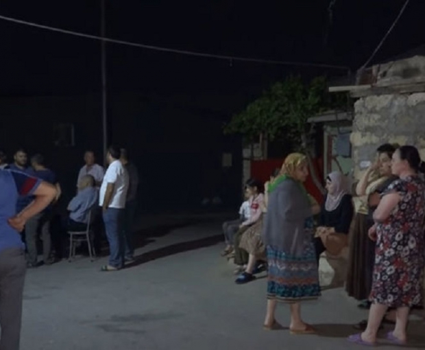 Двор в Наримановском районе стал пристанищем для наркоманов: жители бьют тревогу - ВИДЕО