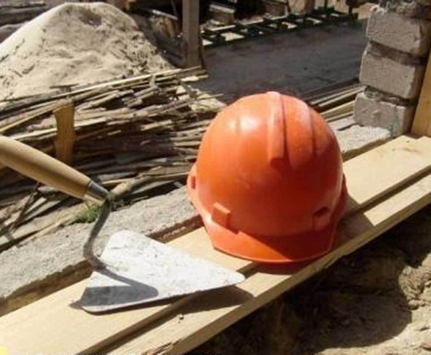 В Баку рабочий погиб в результате несчастного случая