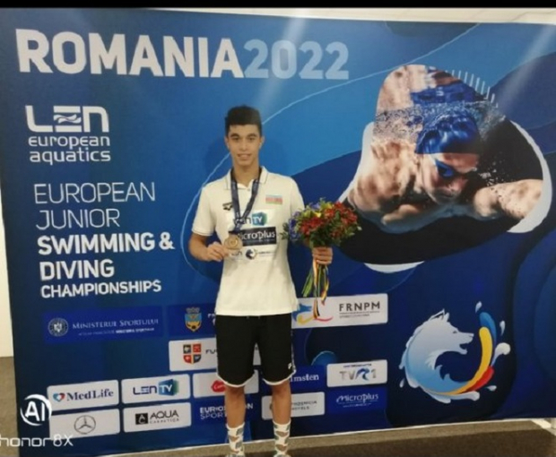 Азербайджанский пловец впервые в истории стал призером чемпионата Европы