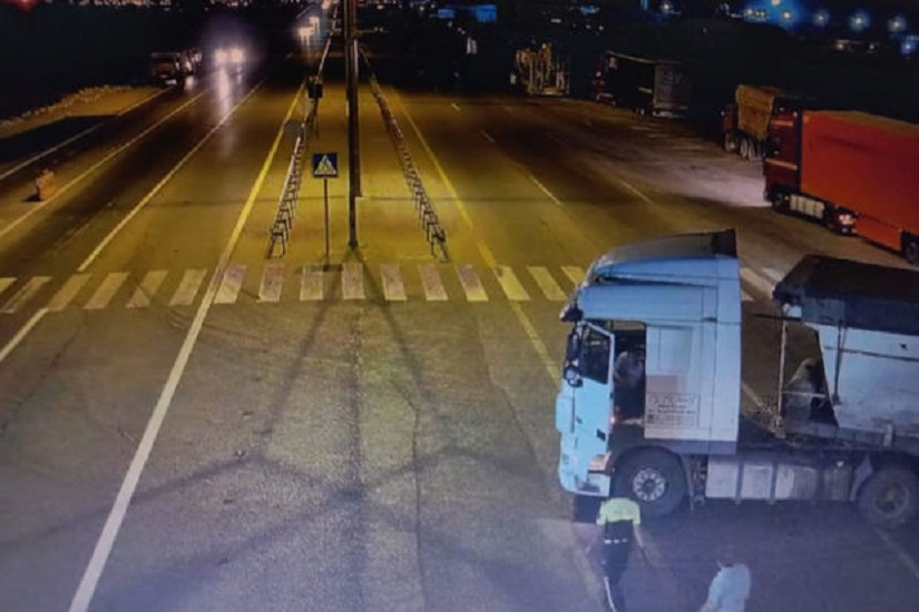В Баку арестован водитель грузовика, пытавшийся перекрыть дорогу