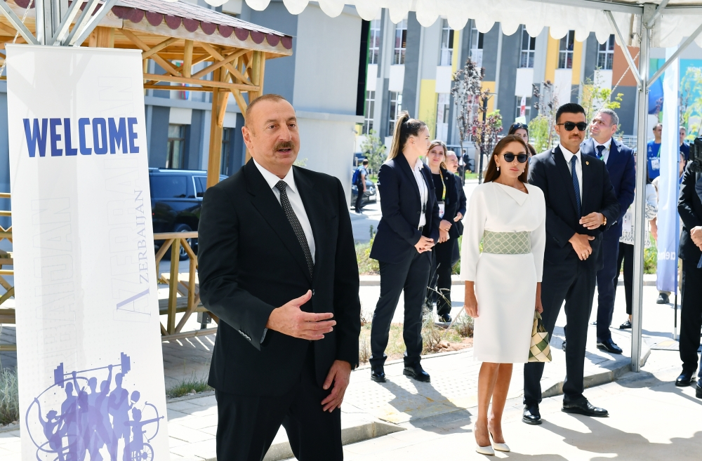 Ильхам Алиев и Мехрибан Алиева встретились в Конье с азербайджанскими спортсменами - ВИДЕО