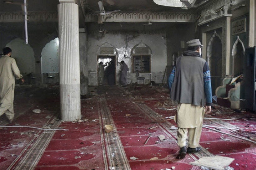 В результате взрыва в мечети в Кабуле погибли не менее 20 человек