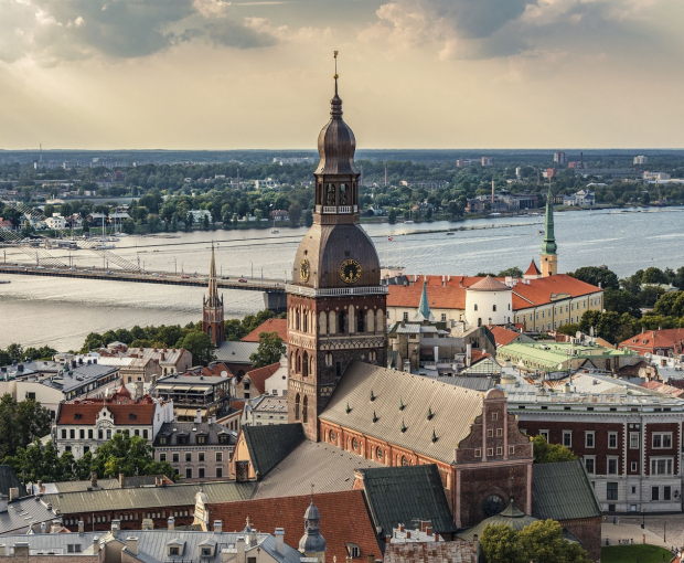 В Латвии получивших российское гражданство вынудят покинуть страну