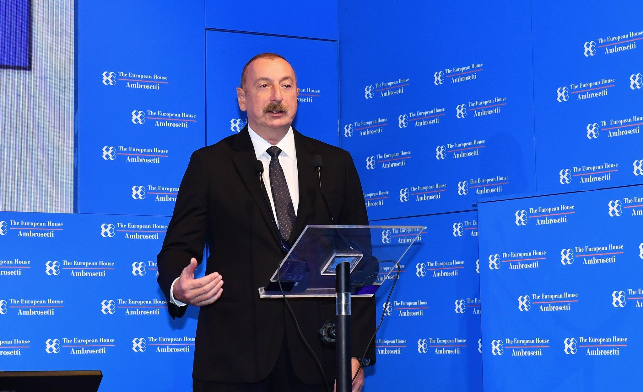 Президент Ильхам Алиев выступил на форуме в Италии - ФОТО/ВИДЕО