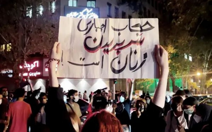 В Иране в ходе протестов погибли 10 человек