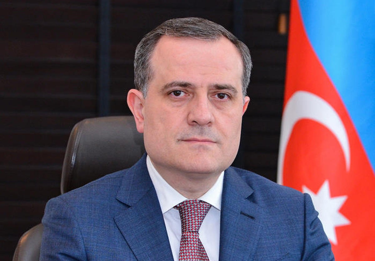 Джейхун Байрамов озвучил вопросы, обсужденные с министром иностранных дел Армении