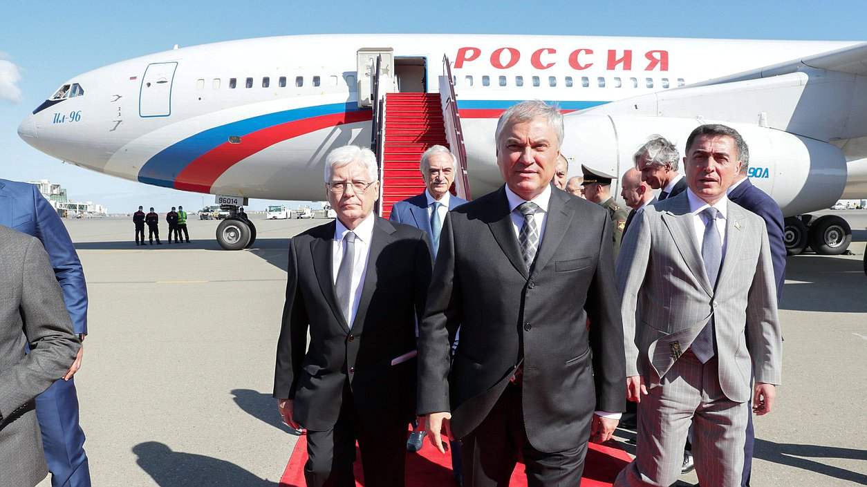 Председатель Госдумы РФ прибыл в Баку - ОБНОВЛЕНО + ВИДЕО