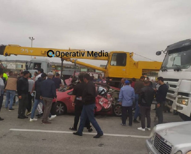 Тяжелая авария на автодороге Баку-Сумгайыт - ВИДЕО
