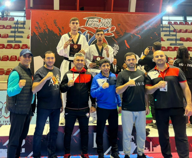 Азербайджанский тхэквондист стал чемпионом Европы - ФОТО