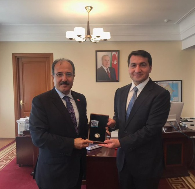 Посол Турции в Азербайджане встретился с Хикметом Гаджиевым - ФОТО