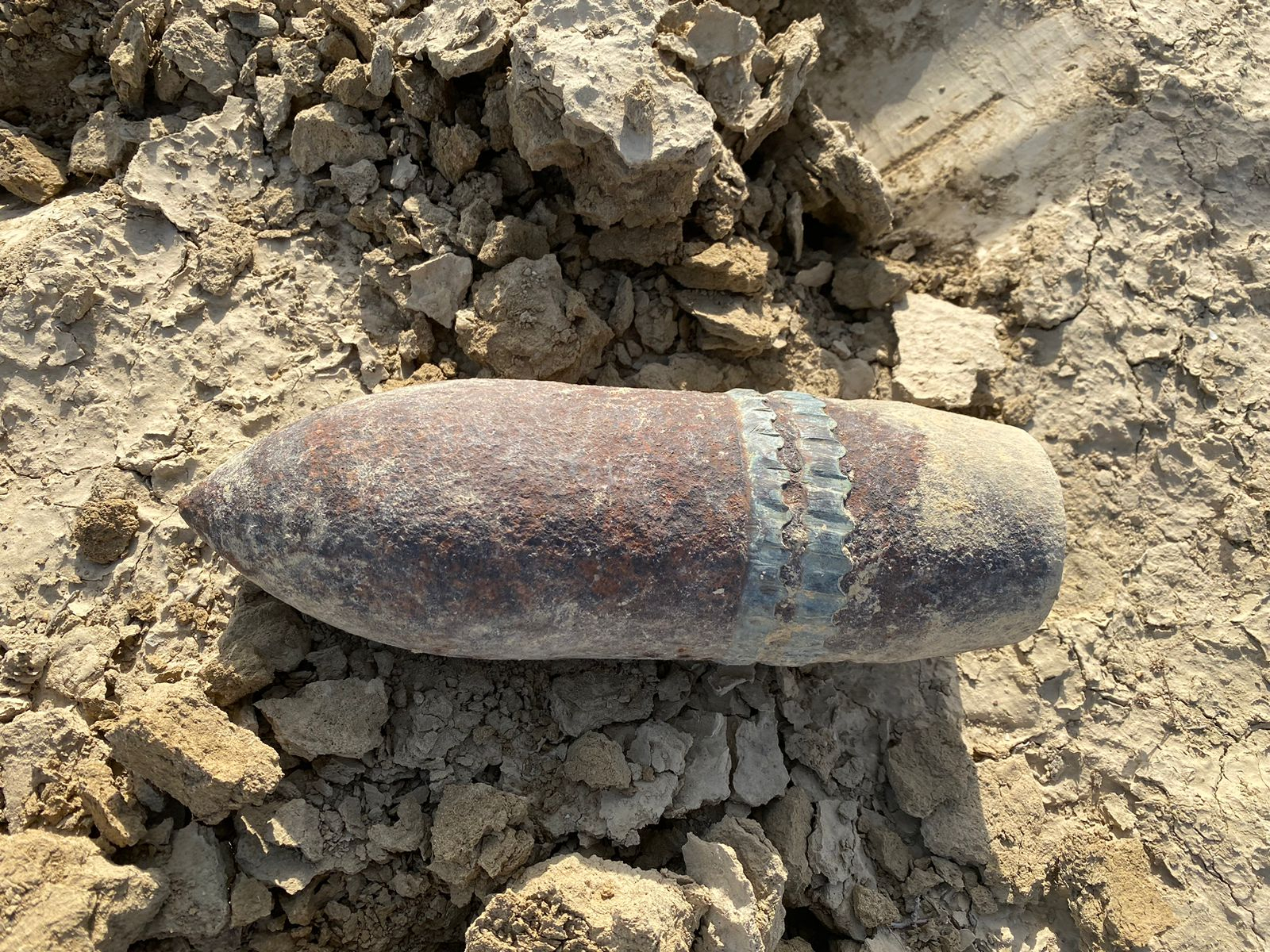 В Баку найден артиллерийский снаряд - ВИДЕО