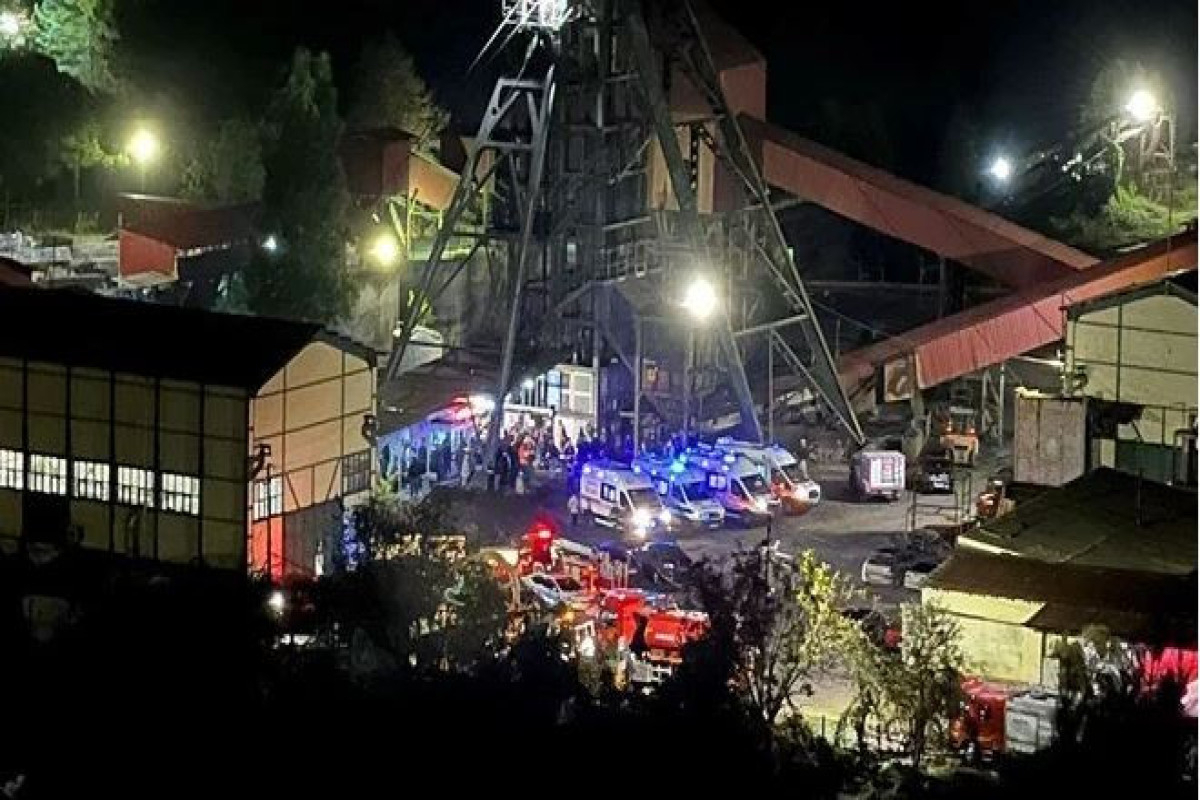Число погибших при взрыве на шахте в Турции достигло 40 - ОБНОВЛЕНО + ВИДЕО