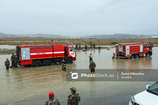На затопленном участке трассы Баку-Газах полностью восстановлено движение - ОБНОВЛЕНО + ВИДЕО