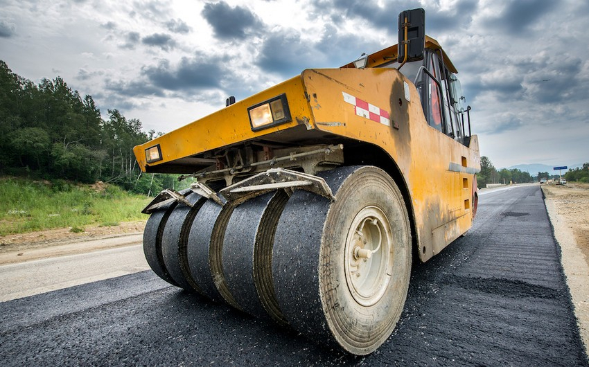 На реконструкцию автодорог в Сабаильском районе выделены 1,2 миллиона манатов