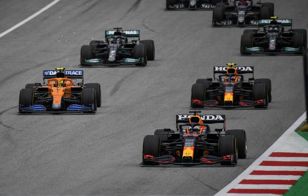 Впервые на Гран-при Азербайджана "Формулы-1" будет проведена спринтерская гонка