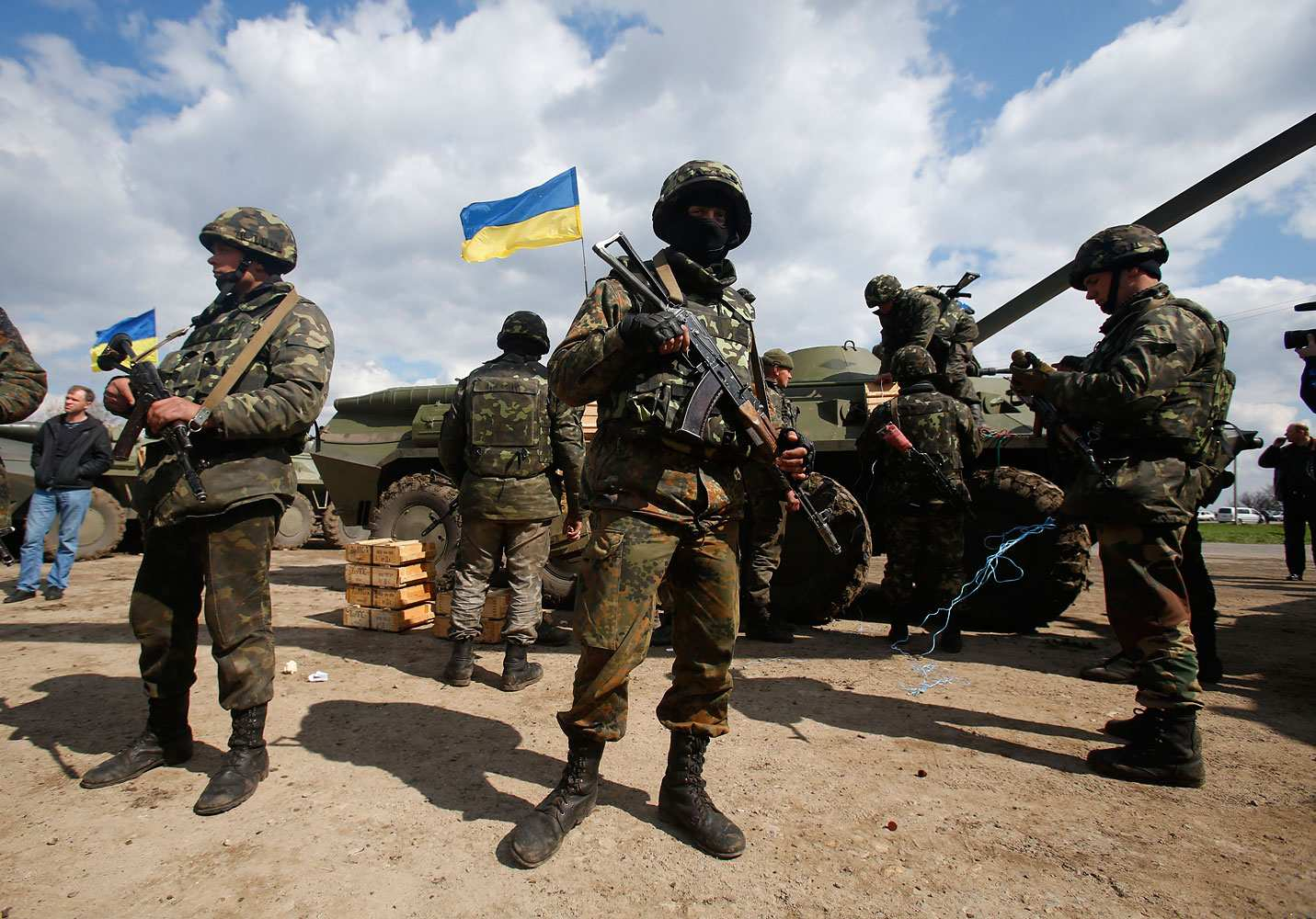 ВСУ уничтожили колонну российских войск в Луганской области
