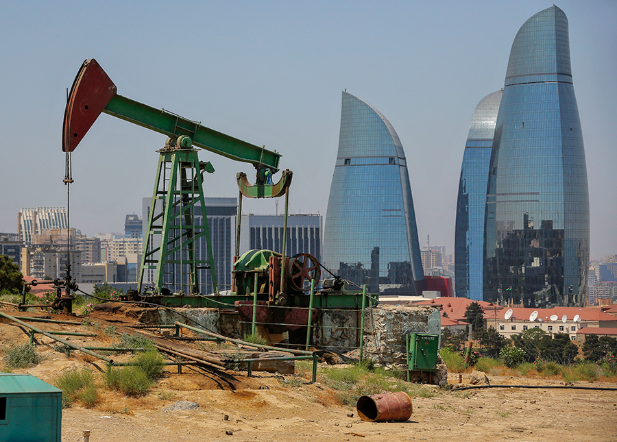 Азербайджанская нефть резко подешевела