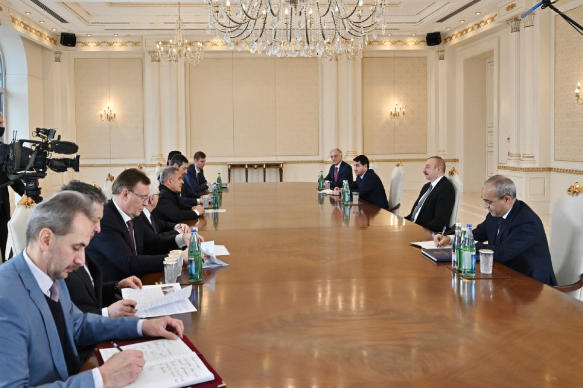 Ильхам Алиев принял делегацию во главе с Президентом Республики Татарстан