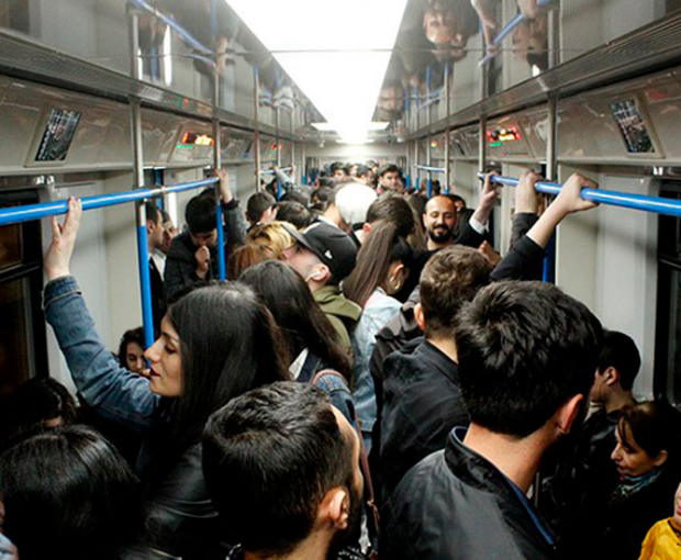 Плачевная ситуация в бакинском метро:
