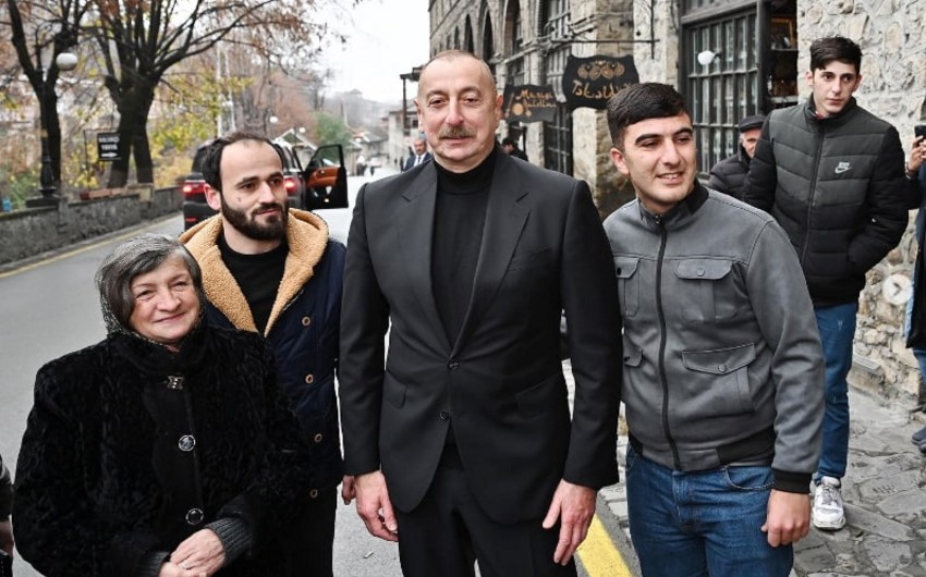 Ильхам Алиев и Мехрибан Алиева встретились с жителями Шеки - ФОТО/ВИДЕО