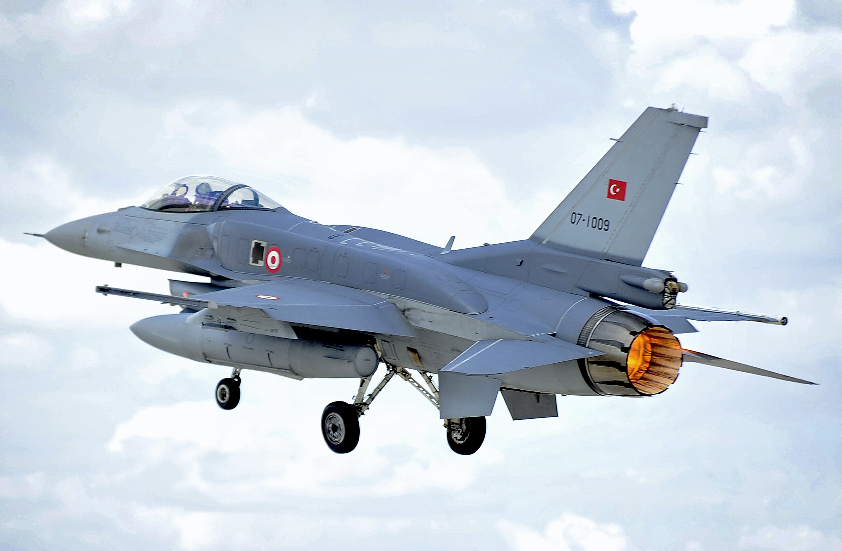 В совместных азербайджано-турецких учениях задействованы F-16 ВВС Турции - ВИДЕО
