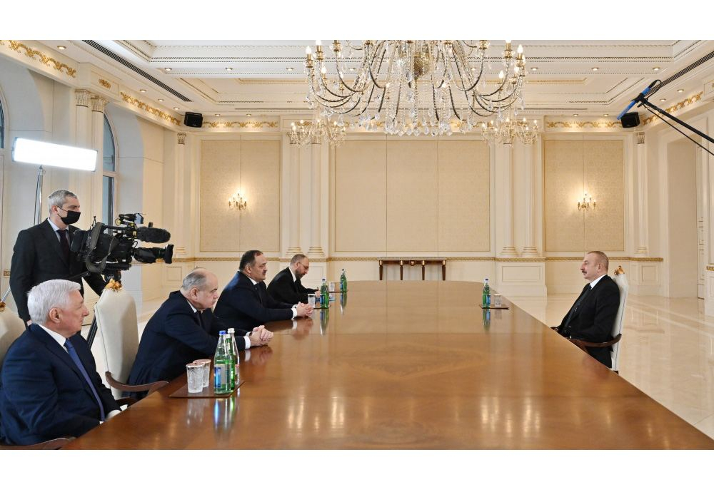Президент Ильхам Алиев принял руководителя Республики Дагестан Российской Федерации - ФОТО