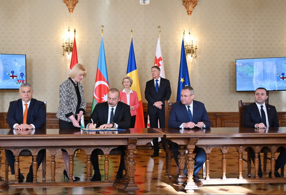 Между Азербайджаном, Грузией, Румынией и Венгрией подписано соглашение в связи с развитием зеленой энергии