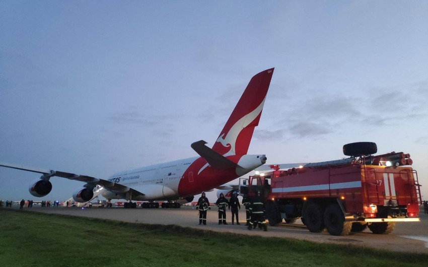 Тревога в бакинском аэропорту: крупнейший авиалайнер в мире совершил аварийную посадку