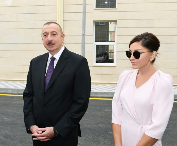 Ильхам Алиев и Мехрибан Алиева ознакомились с условиями, созданными на предприятии в селе Орта Зейзид