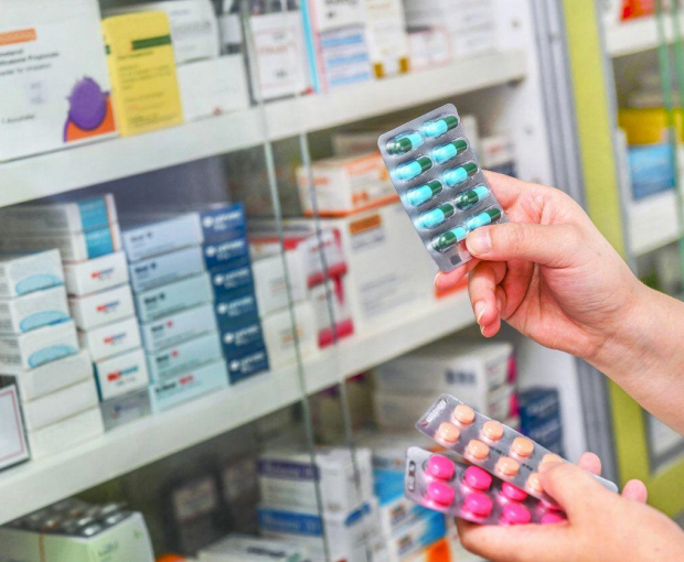 Лекарство, продаваемое в бакинских аптеках за 75 манатов, стоит в Турции в пять раз дешевле - ФОТО