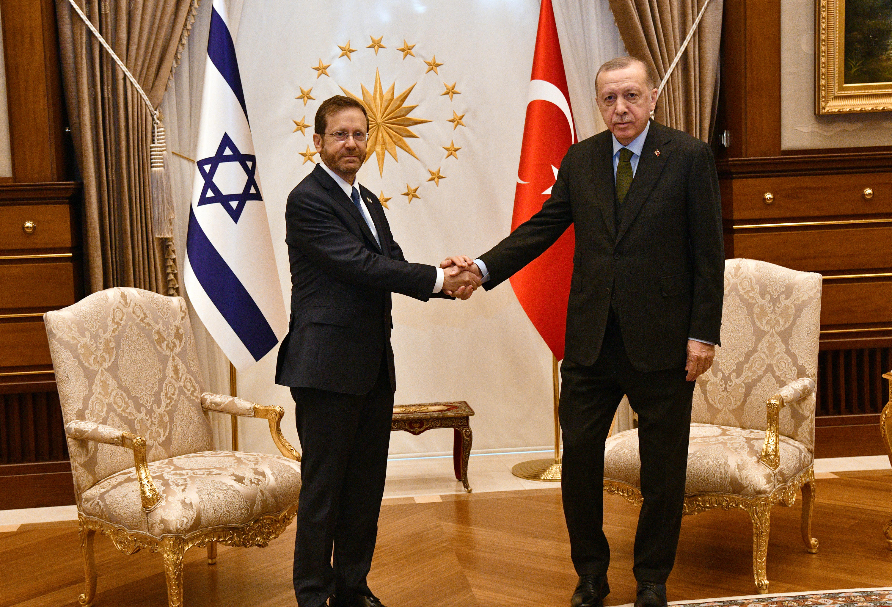 Турция президентская. Ицхак герцог и Эрдоган.