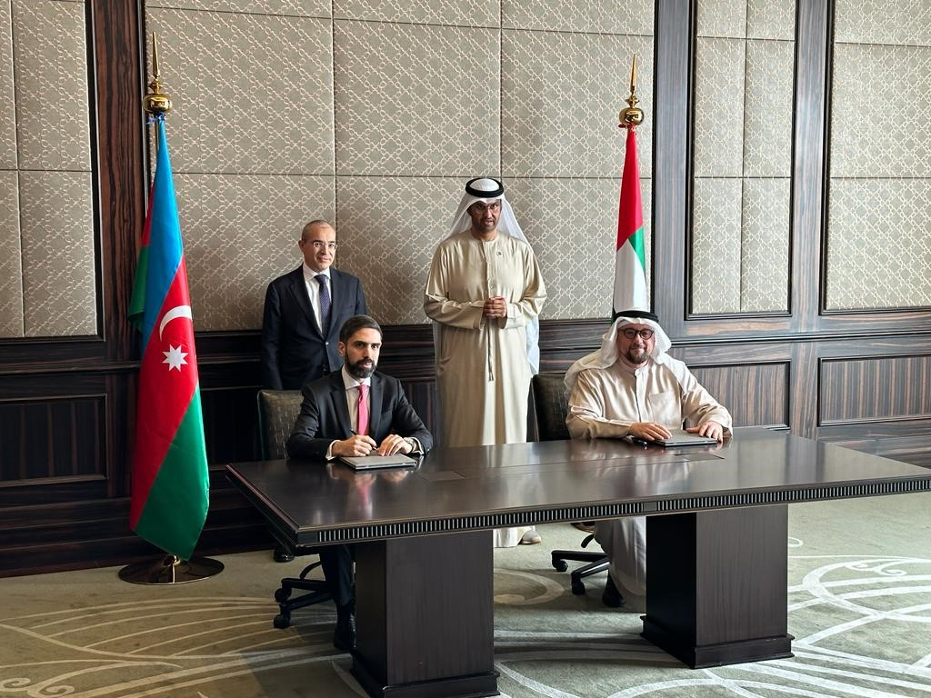 SOCAR и Masdar подписали соглашения о совместной разработке проектов по ВИЭ - ФОТО