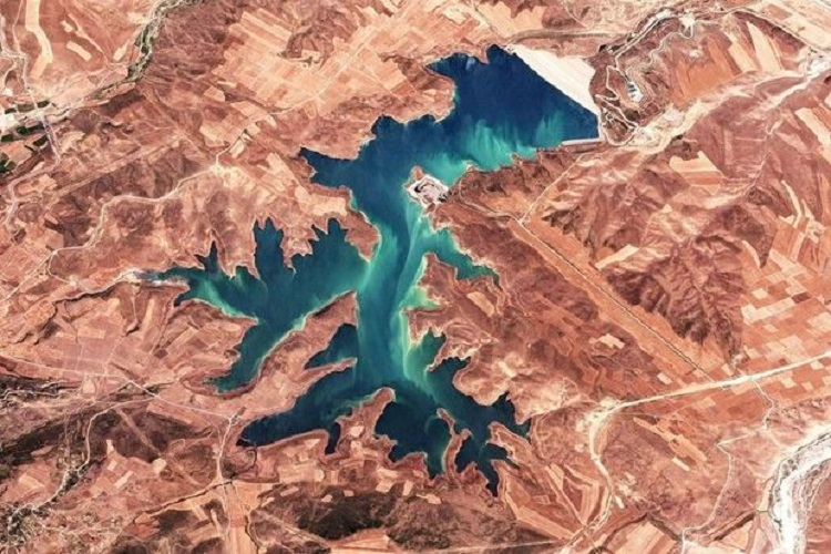 Азербайджан осуществляет мониторинг водных ресурсов Карабаха из космоса
