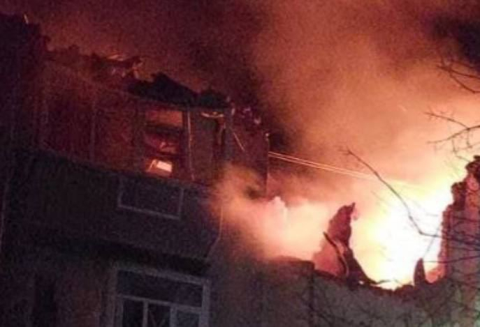 ВС РФ ударили по жилому дому в Харькове: есть погибший и раненые - ФОТО