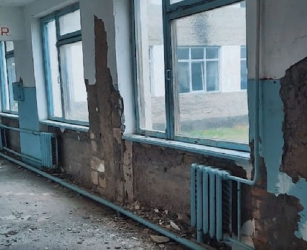 В Лянкяранском районе бизнесмен ремонтирует школу за свой счет - ВИДЕО