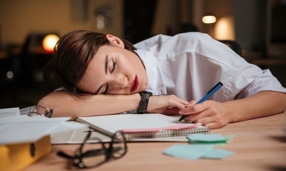 Ни сна, ни отдыха: как возникает синдром хронической усталости