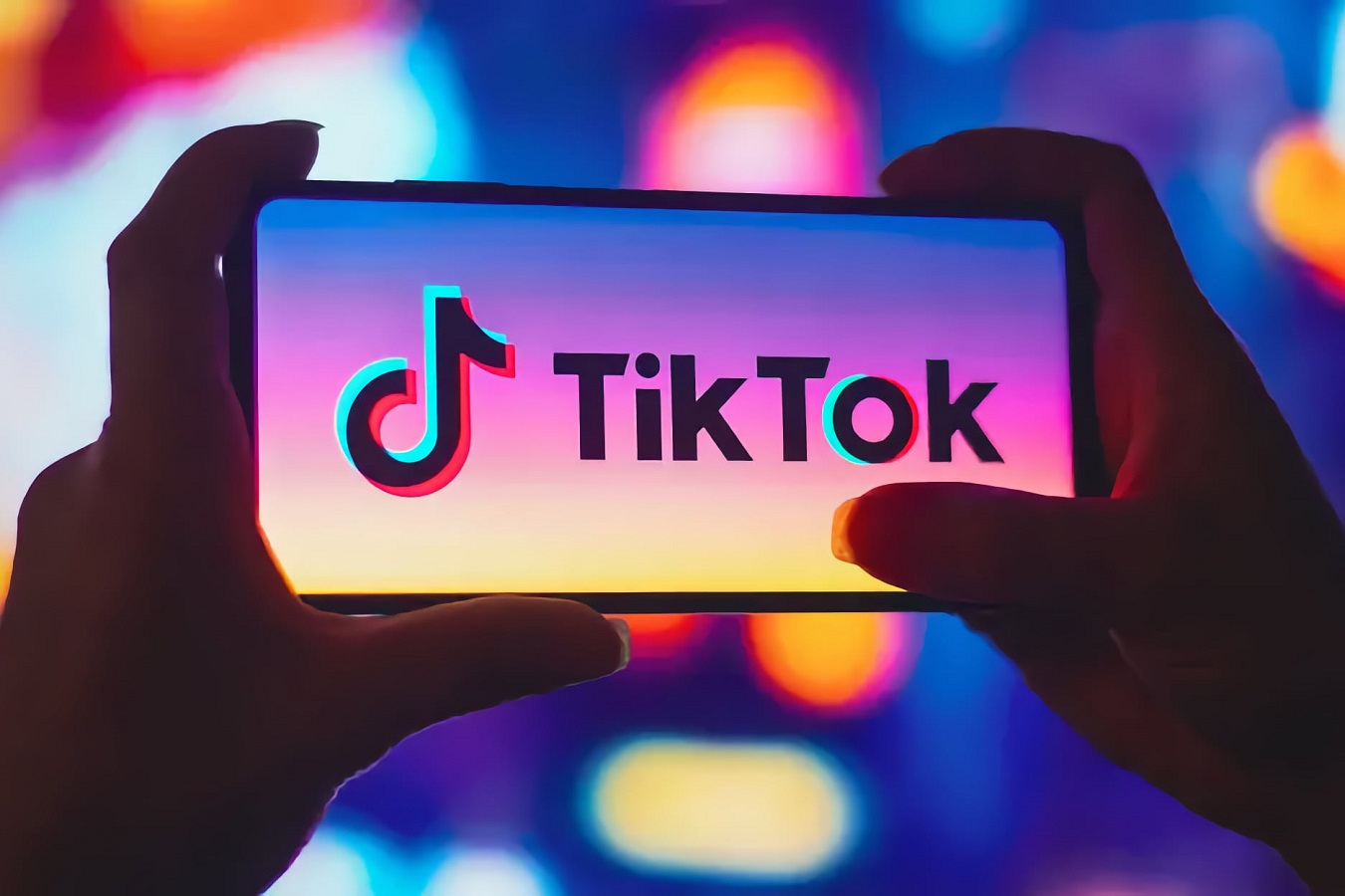 Еще одна страна ввела ограничения на использование TikTok