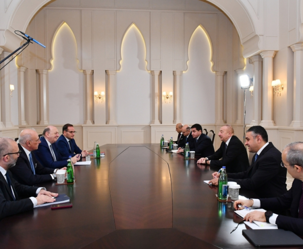 Президент Ильхам Алиев принял министра окружающей среды и энергетической безопасности Италии - ОБНОВЛЕНО + ФОТО