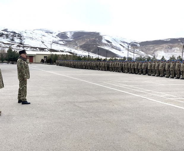 Начальник Генштаба Азербайджана проверил ход интенсивной боевой подготовки воинских частей - ФОТО