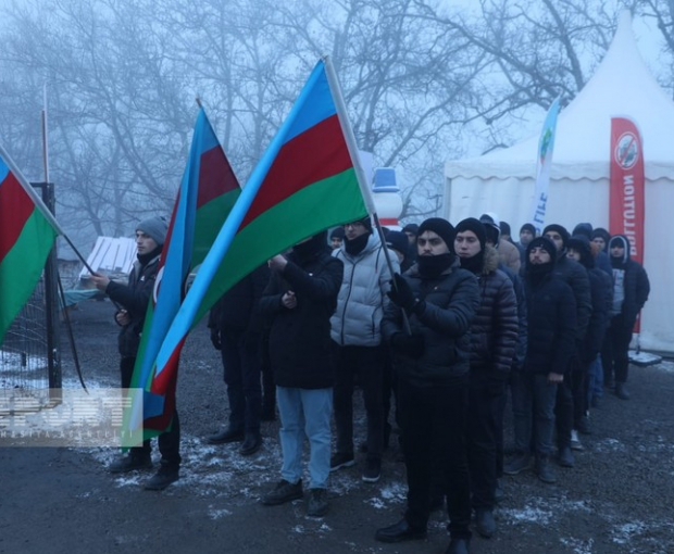 Демонстранты на дороге Ханкенди-Лачын проявляют высокую активность и на 58-й день акции - ФОТО