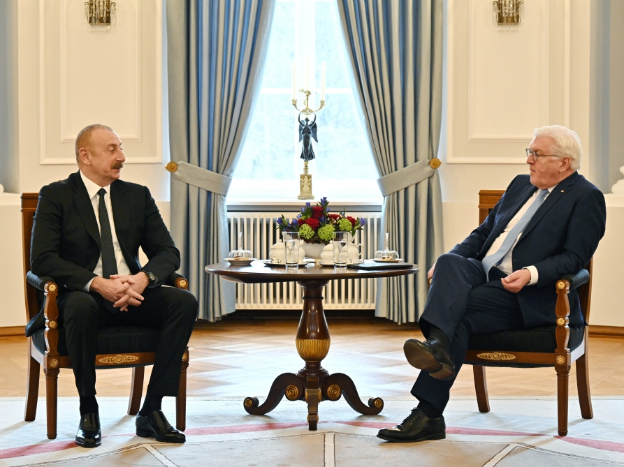 В Берлине cостоялась встреча Президентов Азербайджана и Германии в расширенном составе - ОБНОВЛЕНО + ФОТО