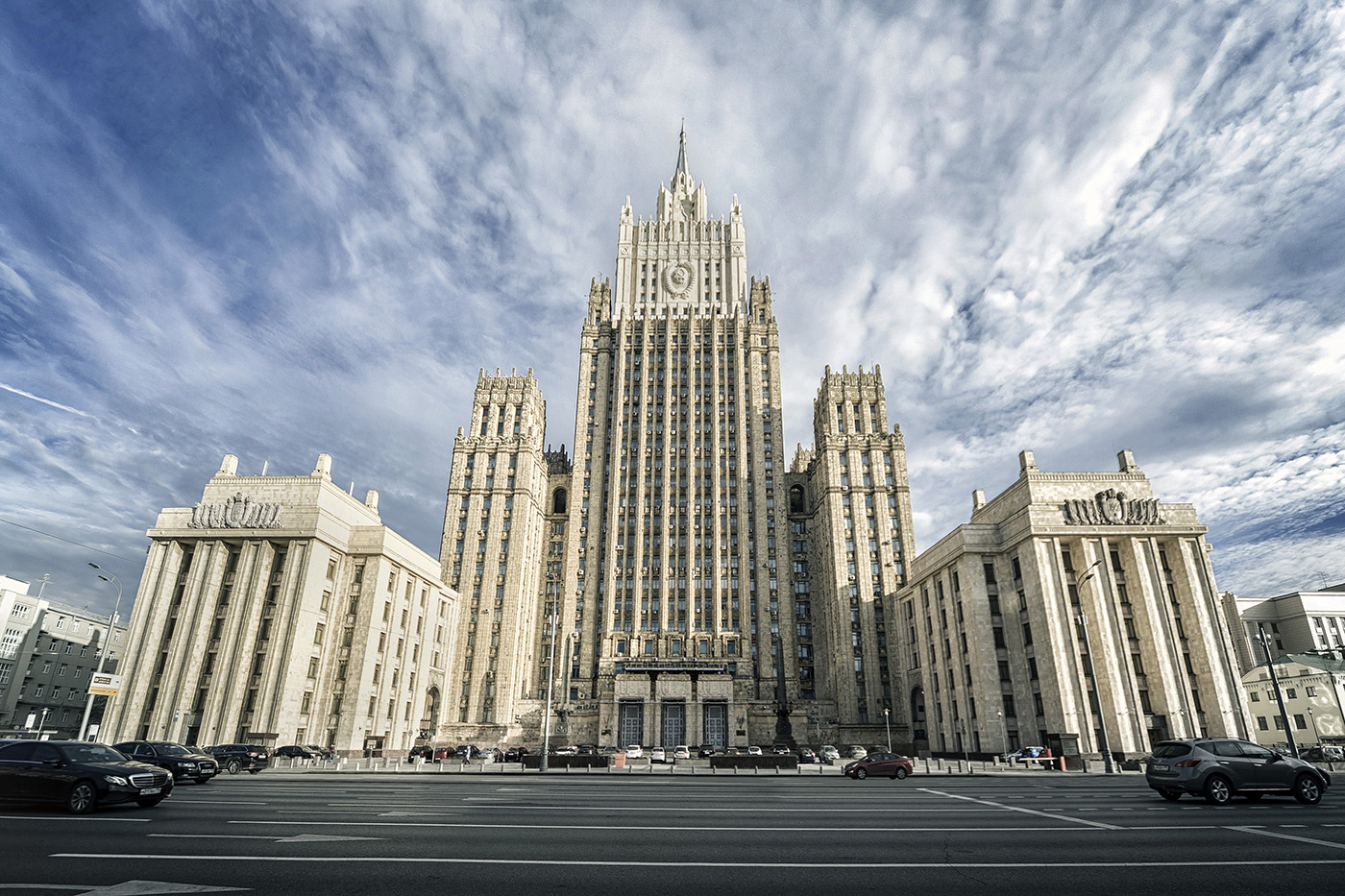 В МИД России призвали Армению и Азербайджан возобновить переговоры