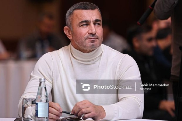 Гурбан Гурбанов проведет пресс-конференцию накануне матча с "Галатасараем"