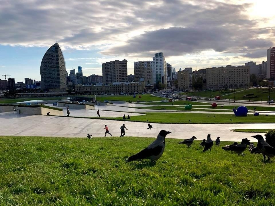 В первый рабочий день после праздников в Баку ожидается до 21 градуса тепла