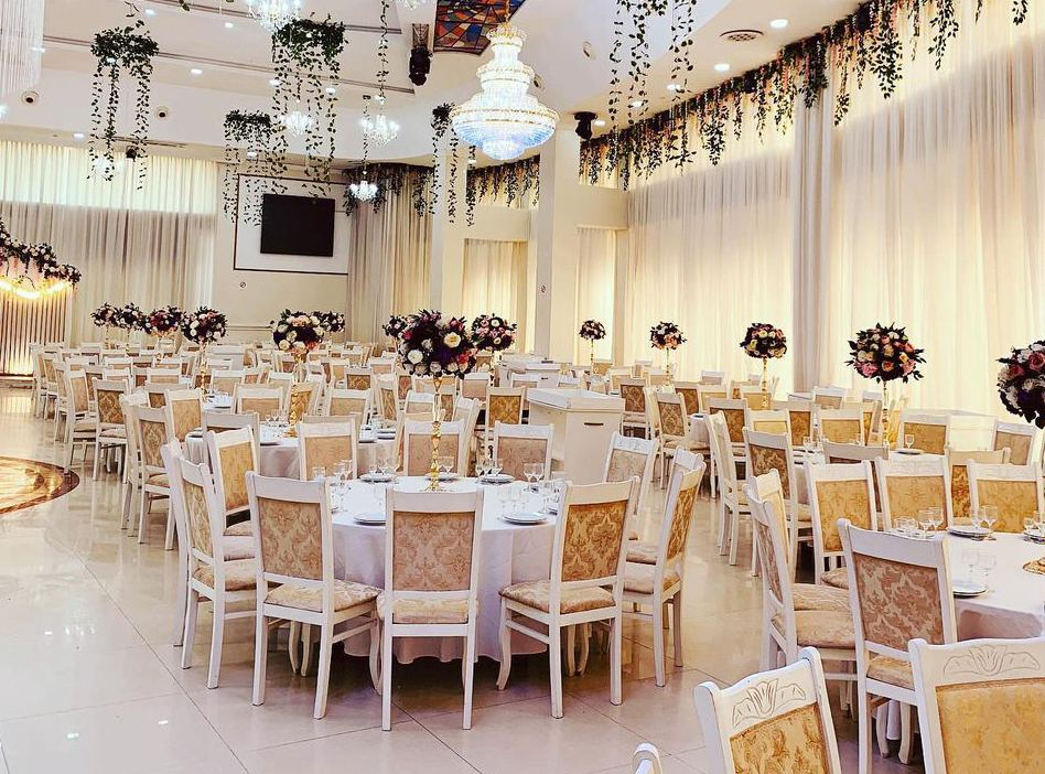 В  бакинских домах торжеств подорожало свадебное меню