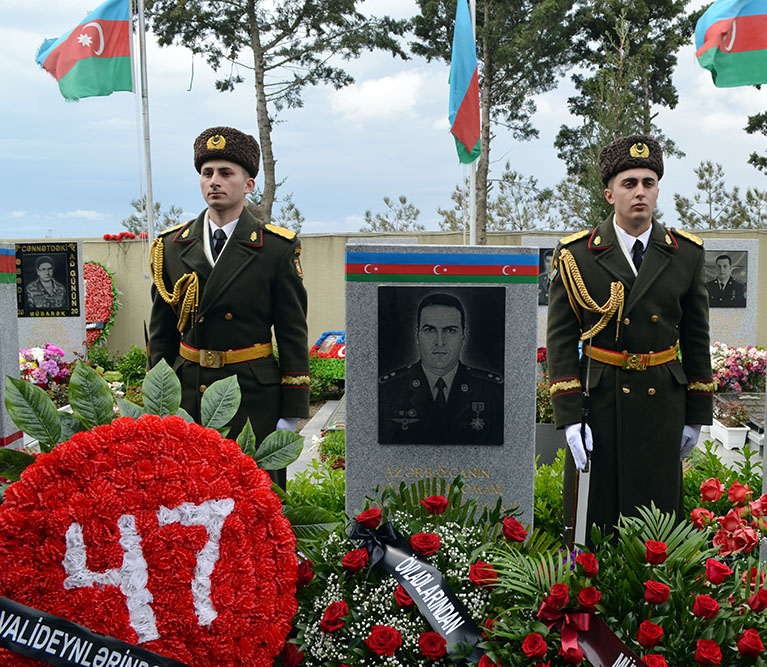 Почтена память Национального героя Мурада Мирзоева - ФОТО